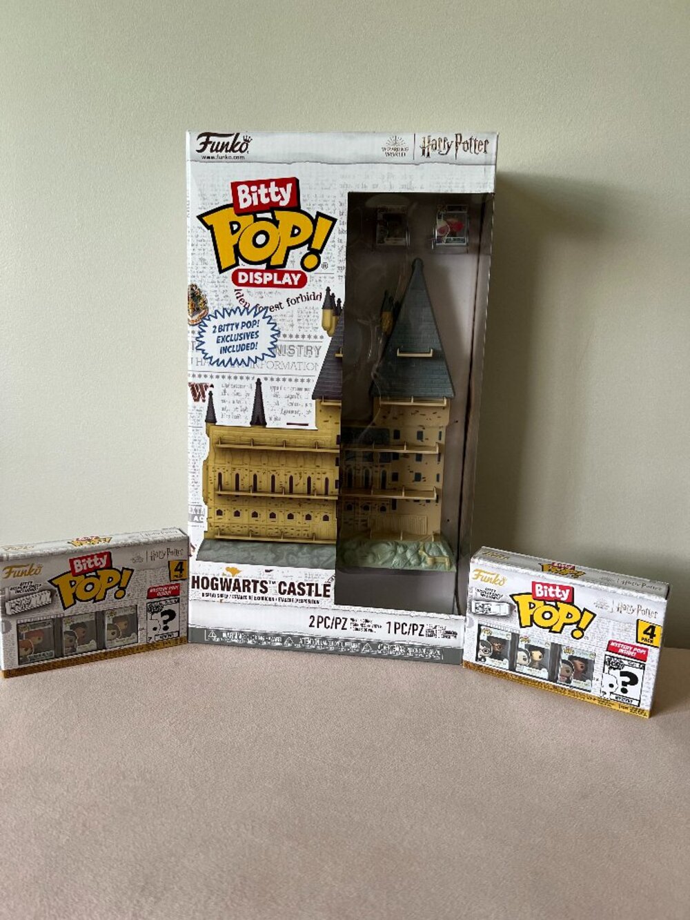 Funko Harry Potter Bitty Pop Hogwarts Castle + 2 Packs Bundle NEW